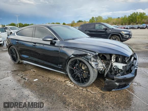 ✅ 2018 Audi S5 Sportback Premium Plus • VIN: WAUB4CF58JA096096 • Lot: 84467595. Wystawiony na Copart z przebiegiem 82 456 mil. Bezpłatny archiwum sprzedaży aukcyjnych z USA i szczegółowy raport historii pojazdu na DreamBid. Zdjęcie 4.