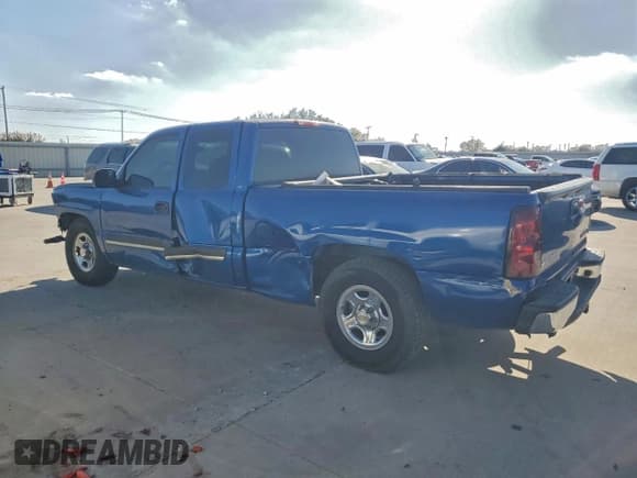 ✅ 2004 Chevrolet Silverado 1500 LS • VIN: 2GCEC19TX41108989 • Lot: 89694675. Wystawiony na Copart z przebiegiem 196 736 mil. Bezpłatny archiwum sprzedaży aukcyjnych z USA i szczegółowy raport historii pojazdu na DreamBid. Zdjęcie 2.