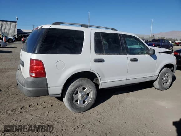 ✅ 2003 Ford Explorer XLS • VIN: 1FMZU62K93ZA77443 • Lot: 86638204. Listed on Copart with 217,151 mi. Free auction sales archive from the USA and detailed vehicle history report at DreamBid. Image 3.