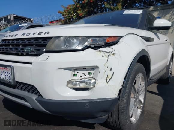 ✅ 2015 Land Rover Range Rover Evoque Pure Plus • VIN: SALVP1BGXFH004352 • Lot: 41774338. Listed on IAAI with 82,605 mi. Free auction sales archive from the USA and detailed vehicle history report at DreamBid. Image 6.