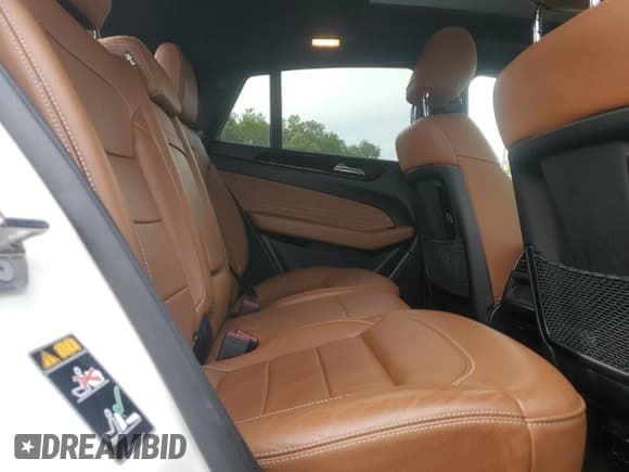 ✅ 2019 Mercedes-Benz GLE 43 AMG • VIN: 4JGED6EB0KA126472 • Lot: 83939775. Wystawiony na Copart z przebiegiem 94 507 mil. Bezpłatny archiwum sprzedaży aukcyjnych z USA i szczegółowy raport historii pojazdu na DreamBid. Zdjęcie 11.