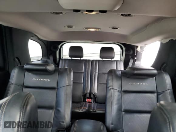 ✅ 2018 Dodge Durango Citadel • VIN: 1C4RDHEG1JC133091 • Lot: 68236304. Wystawiony na Copart z przebiegiem 146 119 mil. Bezpłatny archiwum sprzedaży aukcyjnych z USA i szczegółowy raport historii pojazdu na DreamBid. Zdjęcie 10.