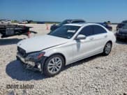 ✅ 2019 Mercedes-Benz C 300 • VIN: 55SWF8DB7KU283213 • Lot: 57432015. Wystawiony na Copart z przebiegiem 83 667 mil. Bezpłatny archiwum sprzedaży aukcyjnych z USA i szczegółowy raport historii pojazdu na DreamBid. Zdjęcie 1.