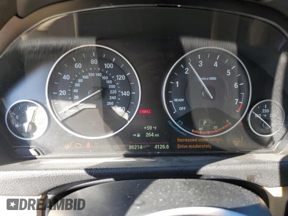 ✅ 2015 BMW 3 Series 328i • VIN: WBA3C1G51FNR50131 • Lot: 88363145. Listed on Copart with 86,214 mi. Free auction sales archive from the USA and detailed vehicle history report at DreamBid. Image 9.