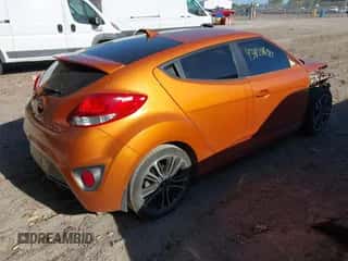 2016 Hyundai Veloster Turbo z VIN KMHTC6AE5GU260975, wystawiony jako IAAI lot #43428690 z przebiegiem 72 497 mil mil oraz . Historia ofert i sprzedaży dostępna na DreamBid. Obrazek 4.