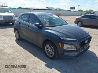 ✅ 2020 Hyundai Kona SE • VIN: KM8K12AA9LU578499 • Лот: 43005545. Опубликован ранее на IAAI с пробегом 62 487 миль. Бесплатный доступ к архиву аукционных продаж из США и подробный отчёт об истории автомобиля на DreamBid. Изображение 1.