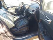 ✅ 2023 Ford Edge SEL • VIN: 2FMPK4J96PBA18441 • Lot: 43551176. Wystawiony na IAAI z przebiegiem 48 010 mil. Bezpłatny archiwum sprzedaży aukcyjnych z USA i szczegółowy raport historii pojazdu na DreamBid. Zdjęcie 5.