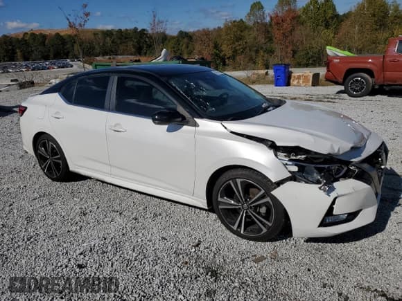 ✅ 2022 Nissan Sentra SR • VIN: 3N1AB8DV4NY255625 • Lot: 90950495. Listed on Copart with 50,599 mi. Free auction sales archive from the USA and detailed vehicle history report at DreamBid. Image 4.