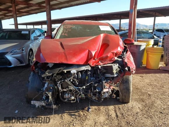 ✅ 2020 Hyundai Santa Fe SE • VIN: 5NMS23ADXLH189959 • Lot: 43818070. Wystawiony na IAAI z przebiegiem 35 410 mil. Bezpłatny archiwum sprzedaży aukcyjnych z USA i szczegółowy raport historii pojazdu na DreamBid. Zdjęcie 13.