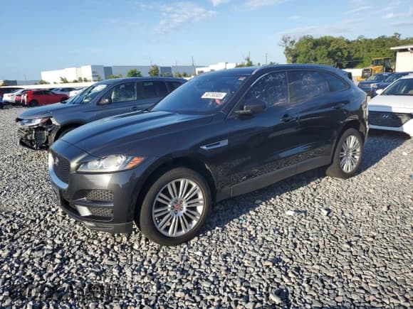 ✅ 2018 Jaguar F-Pace 20d Premium • VIN: SADCJ2FN6JA274165 • Lot: 80730305. Listed on Copart with 104,610 mi. Free auction sales archive from the USA and detailed vehicle history report at DreamBid. Image 1.