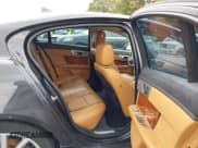 ✅ 2015 Jaguar XF Portfolio • VIN: SAJWJ0FF5F8U51892 • Lot: 43583121. Wystawiony na IAAI z przebiegiem 113 236 mil. Bezpłatny archiwum sprzedaży aukcyjnych z USA i szczegółowy raport historii pojazdu na DreamBid. Zdjęcie 8.