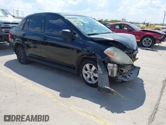 ✅ 2009 Nissan Versa 1.6 • VIN: 3N1CC11E19L481724 • Lot: 43417983. Listed on IAAI with 166,029 mi. Free auction sales archive from the USA and detailed vehicle history report at DreamBid. Image 1.