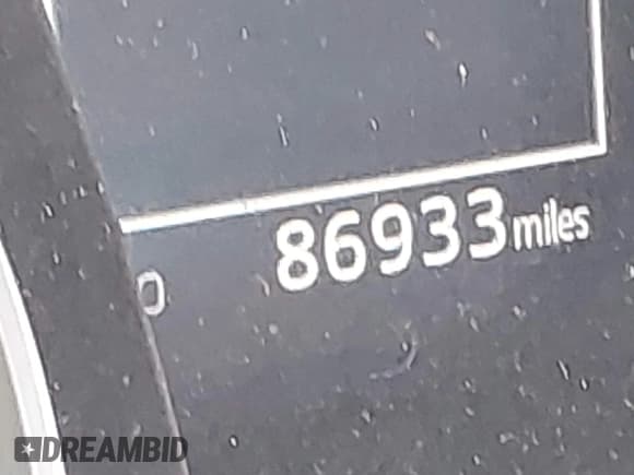 ✅ 2018 Toyota Camry LE • VIN: 4T1B11HK5JU015844 • Lot: 43075078. Listed on IAAI with 86,933 mi. Free auction sales archive from the USA and detailed vehicle history report at DreamBid. Image 16.