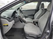 ✅ 2017 Hyundai Accent SE • VIN: KMHCT4AE3HU195968 • Лот: 65662814. Опубликован ранее на Copart с пробегом 97 320 миль. Бесплатный доступ к архиву аукционных продаж из США и подробный отчёт об истории автомобиля на DreamBid. Изображение 7.