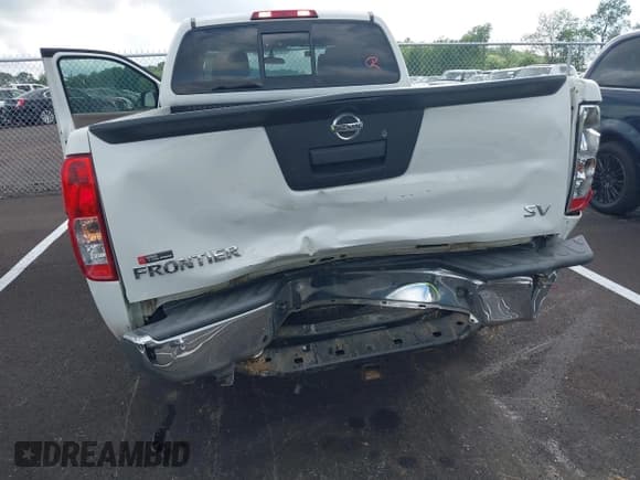 ✅ 2017 Nissan Frontier S • VIN: 1N6BD0CTXHN735082 • Lot: 42165809. Listed on IAAI with 110,523 mi. Free auction sales archive from the USA and detailed vehicle history report at DreamBid. Image 6.