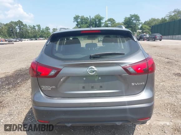 ✅ 2019 Nissan Rogue S • VIN: JN1BJ1CR9KW629877 • Lot: 42950910. Wystawiony na IAAI z przebiegiem 38 922 mil. Bezpłatny archiwum sprzedaży aukcyjnych z USA i szczegółowy raport historii pojazdu na DreamBid. Zdjęcie 15.