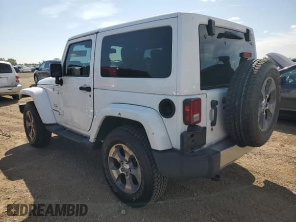 ✅ 2017 Jeep Wrangler Sahara • VIN: 1C4AJWBG0HL525164 • Lot: 71090505. Wystawiony na Copart z przebiegiem 64 239 mil. Bezpłatny archiwum sprzedaży aukcyjnych z USA i szczegółowy raport historii pojazdu na DreamBid. Zdjęcie 2.