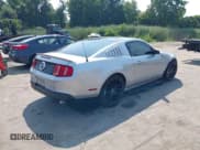 ✅ 2010 Ford Mustang V6 • VIN: 1ZVBP8AN1A5131095 • Lot: 42912658. Listed on IAAI with 141,335 mi. Free auction sales archive from the USA and detailed vehicle history report at DreamBid. Image 4.