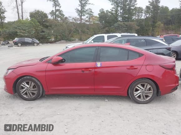 ✅ 2019 Hyundai Elantra Value Edition • VIN: 5NPD84LFXKH484556 • Lot: 43385737. Listed on IAAI with 178,000 mi. Free auction sales archive from the USA and detailed vehicle history report at DreamBid. Image 14.