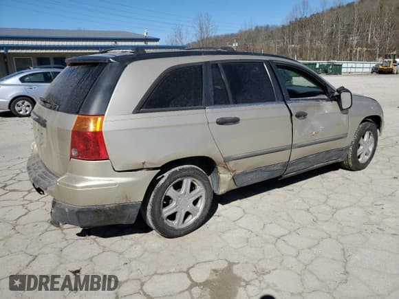✅ 2005 Chrysler Pacifica • VIN: 2C4GM48L05R496293 • Lot: 45677155. Listed on Copart with 224,803 mi. Free auction sales archive from the USA and detailed vehicle history report at DreamBid. Image 3.