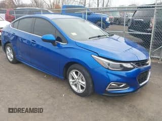 ✅ 2018 Chevrolet Cruze LT • VIN: 1G1BE5SM6J7140546 • Лот: 43735948. Опубликован ранее на IAAI с пробегом 44 194 миль. Бесплатный доступ к архиву аукционных продаж из США и подробный отчёт об истории автомобиля на DreamBid. Изображение 1.