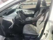 ✅ 2020 Toyota Prius LE • VIN: JTDL9RFU2L3016298 • Lot: 92900505. Wystawiony na Copart z przebiegiem 121 954 mil. Bezpłatny archiwum sprzedaży aukcyjnych z USA i szczegółowy raport historii pojazdu na DreamBid. Zdjęcie 7.