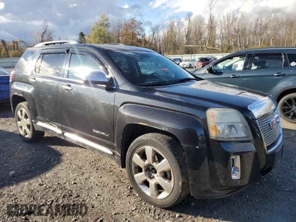 ✅ 2013 GMC Terrain Denali • VIN: 2GKFLZE34D6355571 • Lot: 90238415. Listed on Copart with 161,503 mi. Free auction sales archive from the USA and detailed vehicle history report at DreamBid. Image 4.