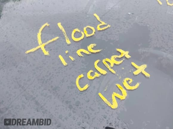 ✅ 2018 Jeep Compass Latitude • VIN: 3C4NJDBBXJT262461 • Lot: 43627074. Listed on IAAI with 42,736 mi. Free auction sales archive from the USA and detailed vehicle history report at DreamBid. Image 13.