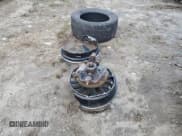 ✅ 2018 Chevrolet Silverado 1500 Custom • VIN: 3GCUKPEC1JG174583 • Лот: 89442525. Опубликован ранее на Copart с пробегом 143 178 миль. Бесплатный доступ к архиву аукционных продаж из США и подробный отчёт об истории автомобиля на DreamBid. Изображение 12.