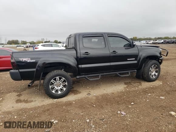 ✅ 2013 Toyota Tacoma • VIN: 3TMLU4EN6DM106629 • Lot: 82451555. Wystawiony na Copart z przebiegiem 130 631 mil. Bezpłatny archiwum sprzedaży aukcyjnych z USA i szczegółowy raport historii pojazdu na DreamBid. Zdjęcie 3.