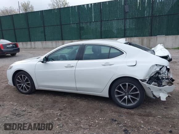 ✅ 2017 Acura TLX V6 w/Technology Pkg • VIN: 19UUB2F51HA001157 • Lot: 42040536. Listed on IAAI with 158,657 mi. Free auction sales archive from the USA and detailed vehicle history report at DreamBid. Image 14.
