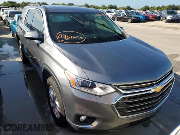 ✅ 2020 Chevrolet Traverse LT Cloth • VIN: 1GNERGKW2LJ236905 • Lot: 74152794. Wystawiony na Copart z przebiegiem Nie podano. Bezpłatny archiwum sprzedaży aukcyjnych z USA i szczegółowy raport historii pojazdu na DreamBid. Zdjęcie 5.