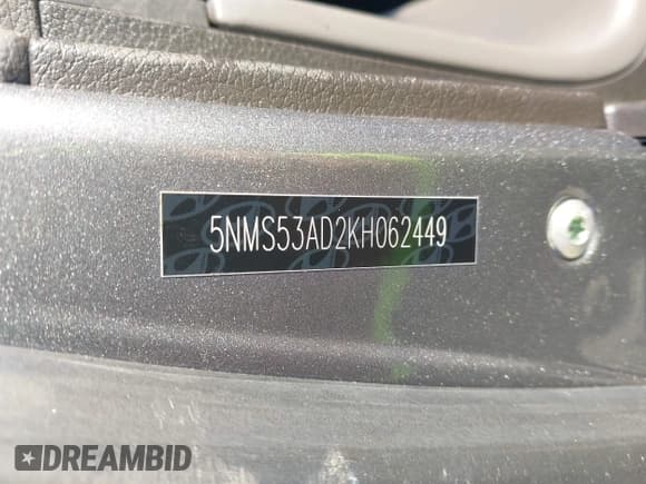 ✅ 2019 Hyundai Santa Fe Limited • VIN: 5NMS53AD2KH062449 • Lot: 43330114. Listed on IAAI with 85,838 mi. Free auction sales archive from the USA and detailed vehicle history report at DreamBid. Image 9.