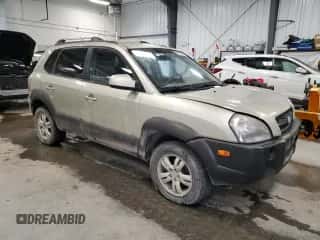 ✅ 2008 Hyundai Tucson • VIN: KM8JM12DX8U756708 • Lot: 88197145. Wystawiony na Copart z przebiegiem 162 481 mil mil. Skorzystaj z bezpłatnego archiwum sprzedaży aukcyjnych z USA i zobacz szczegółowy raport historii pojazdu na DreamBid. Zdjęcie 4.