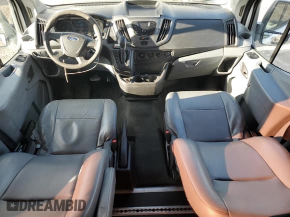 ✅ 2017 Ford Transit • VIN: 1FTYE2CM3HKB32068 • Лот: 68663755. Опубликован ранее на Copart с пробегом 335 356 миль. Бесплатный доступ к архиву аукционных продаж из США и подробный отчёт об истории автомобиля на DreamBid. Изображение 8.