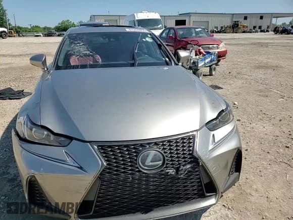 ✅ 2018 Lexus IS 300 • VIN: JTHC81D27J5033779 • Lot: 61334855. Wystawiony na Copart z przebiegiem 72 077 mil. Bezpłatny archiwum sprzedaży aukcyjnych z USA i szczegółowy raport historii pojazdu na DreamBid. Zdjęcie 13.