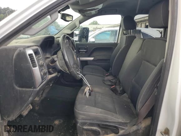 ✅ 2015 Chevrolet Silverado 2500HD LT • VIN: 1GC2KVEG5FZ104820 • Lot: 66502915. Wystawiony na Copart z przebiegiem 137 197 mil. Bezpłatny archiwum sprzedaży aukcyjnych z USA i szczegółowy raport historii pojazdu na DreamBid. Zdjęcie 7.