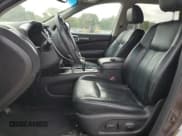 ✅ 2015 Nissan Pathfinder Platinum • VIN: 5N1AR2MN5FC717122 • Lot: 71411965. Wystawiony na Copart z przebiegiem 215 470 mil. Bezpłatny archiwum sprzedaży aukcyjnych z USA i szczegółowy raport historii pojazdu na DreamBid. Zdjęcie 7.