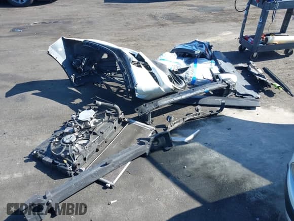 ✅ 2016 Toyota RAV4 Limited • VIN: JTMDJREV4GD044299 • Lot: 42272568. Listed on IAAI with 145,207 mi. Free auction sales archive from the USA and detailed vehicle history report at DreamBid. Image 12.