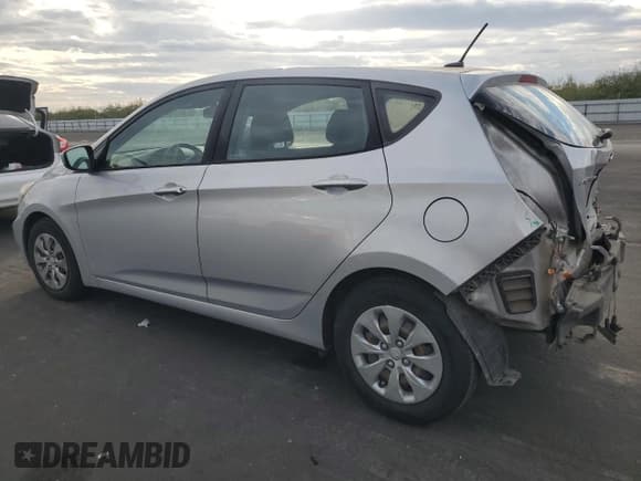 ✅ 2017 Hyundai Accent SE • VIN: KMHCT5AE3HU335880 • Лот: 92495705. Опубликован ранее на Copart с пробегом 89 598 миль. Бесплатный доступ к архиву аукционных продаж из США и подробный отчёт об истории автомобиля на DreamBid. Изображение 2.