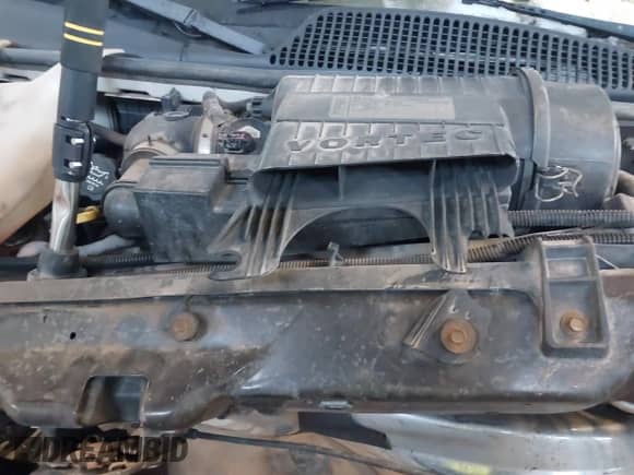 2012 Chevrolet Express Passenger 1LT z VIN 1GAZG1FG6C1160906, wystawiony jako IAAI lot #41293635 z przebiegiem 314 405 mil mil oraz . Historia ofert i sprzedaży dostępna na DreamBid. Obrazek 10.