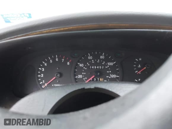 ✅ 2000 Kia Spectra GS • VIN: KNAFB1614Y5208145 • Лот: 41455741. Опубликован ранее на IAAI с пробегом 249 452 миль. Бесплатный доступ к архиву аукционных продаж из США и подробный отчёт об истории автомобиля на DreamBid. Изображение 7.