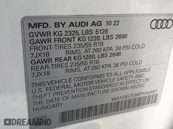 ✅ 2023 Audi Q3 S line Premium • VIN: WA1DECF35P1044581 • Lot: 42733505. Listed on IAAI with 44,018 mi. Free auction sales archive from the USA and detailed vehicle history report at DreamBid. Image 9.