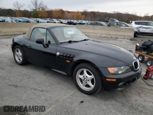 ✅ 1998 BMW 3 Series Z3 1.9 • VIN: 4USCH7329WLE05726 • Лот: 91342805. Опубликован ранее на Copart с пробегом 144 510 миль. Бесплатный доступ к архиву аукционных продаж из США и подробный отчёт об истории автомобиля на DreamBid. Изображение 4.