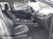 ✅ 2020 Ford Edge Titanium • VIN: 2FMPK3K92LBA30587 • Lot: 43918602. Wystawiony na IAAI z przebiegiem 124 739 mil. Bezpłatny archiwum sprzedaży aukcyjnych z USA i szczegółowy raport historii pojazdu na DreamBid. Zdjęcie 5.
