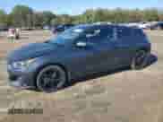 2019 Hyundai Veloster 2.0 z VIN KMHTG6AF1KU016892, wystawiony jako Copart lot #79087344 z przebiegiem 102 963 mil mil oraz Czysty tytuł • Clean title. Historia ofert i sprzedaży dostępna na DreamBid. Obrazek 1.