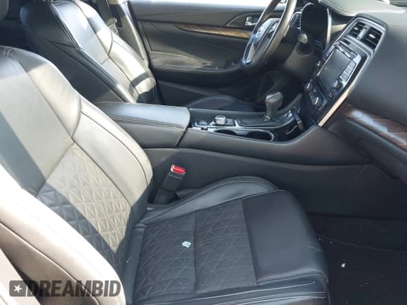 ✅ 2017 Nissan Maxima S • VIN: 1N4AA6AP8HC385405 • Lot: 42112399. Listed on IAAI with 99,286 mi. Free auction sales archive from the USA and detailed vehicle history report at DreamBid. Image 5.