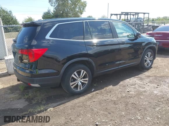 ✅ 2017 Honda Pilot EX-L • VIN: 5FNYF6H58HB025701 • Лот: 43216295. Опубликован ранее на IAAI с пробегом 167 681 миль. Бесплатный доступ к архиву аукционных продаж из США и подробный отчёт об истории автомобиля на DreamBid. Изображение 4.