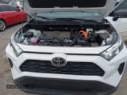 ✅ 2025 Toyota RAV4 Hybrid LE • VIN: 4T3LWRFV2SU171110 • Lot: 42893706. Wystawiony na IAAI z przebiegiem 4 942 mil. Bezpłatny archiwum sprzedaży aukcyjnych z USA i szczegółowy raport historii pojazdu na DreamBid. Zdjęcie 10.