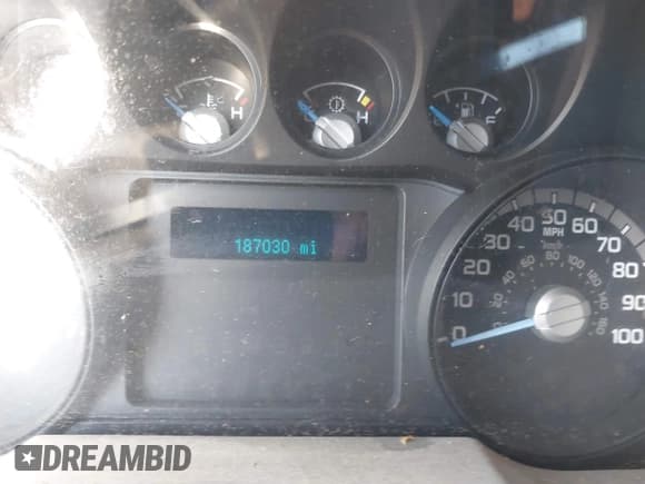 ✅ 2012 Ford F-250 XL • VIN: 1FT7W2B61CEA52982 • Lot: 43322231. Wystawiony na IAAI z przebiegiem 187 030 mil. Bezpłatny archiwum sprzedaży aukcyjnych z USA i szczegółowy raport historii pojazdu na DreamBid. Zdjęcie 15.